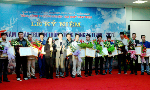 Kỷ niệm 45 năm Ngày truyền thống Tổng Công ty CNTT Nam Triệu